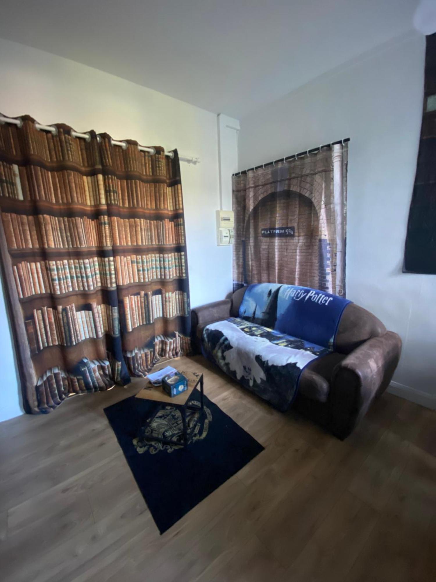 Appartement Hyper Centre Reims Le Gite Du Sorcier Esterno foto